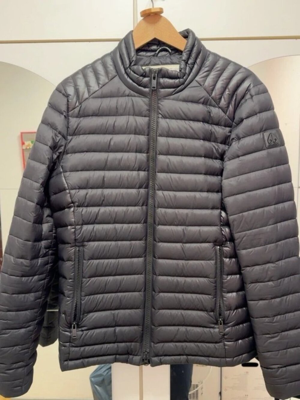 Moose Knuckles Men’s Lightweight Down Puffer Jacket Black Size S
